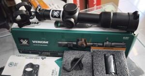 2. EL - FIRSAT Ürünü - Vortex Venom 1-6x24 SFP Tüfek Dürbünü + Vortex Pro Series Medium Montaj Ayağı